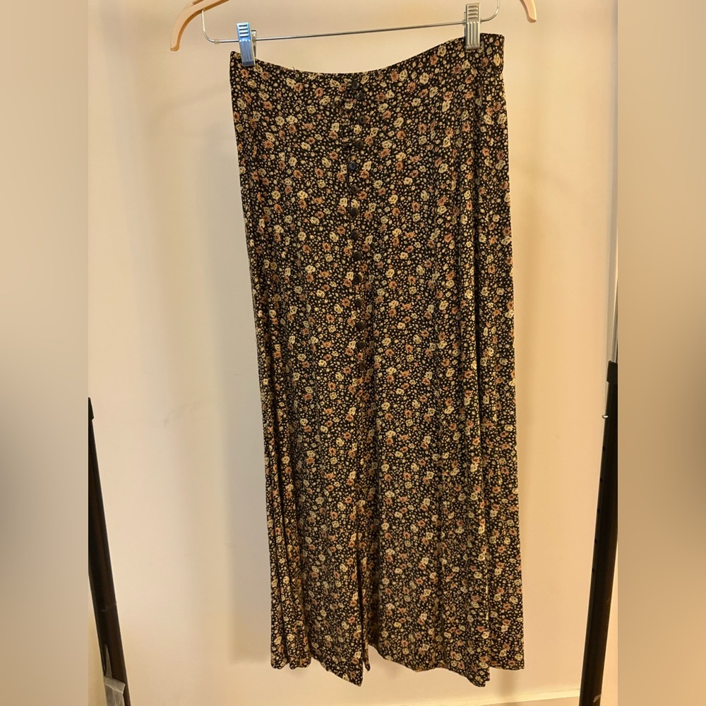 Vintage 90s Express Black Floral Button-Up skirt with slit